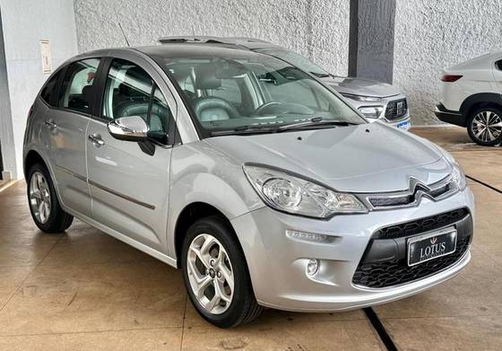 CITROËN C3 1.6 VTI 120 FLEX EXCLUSIVE EAT6